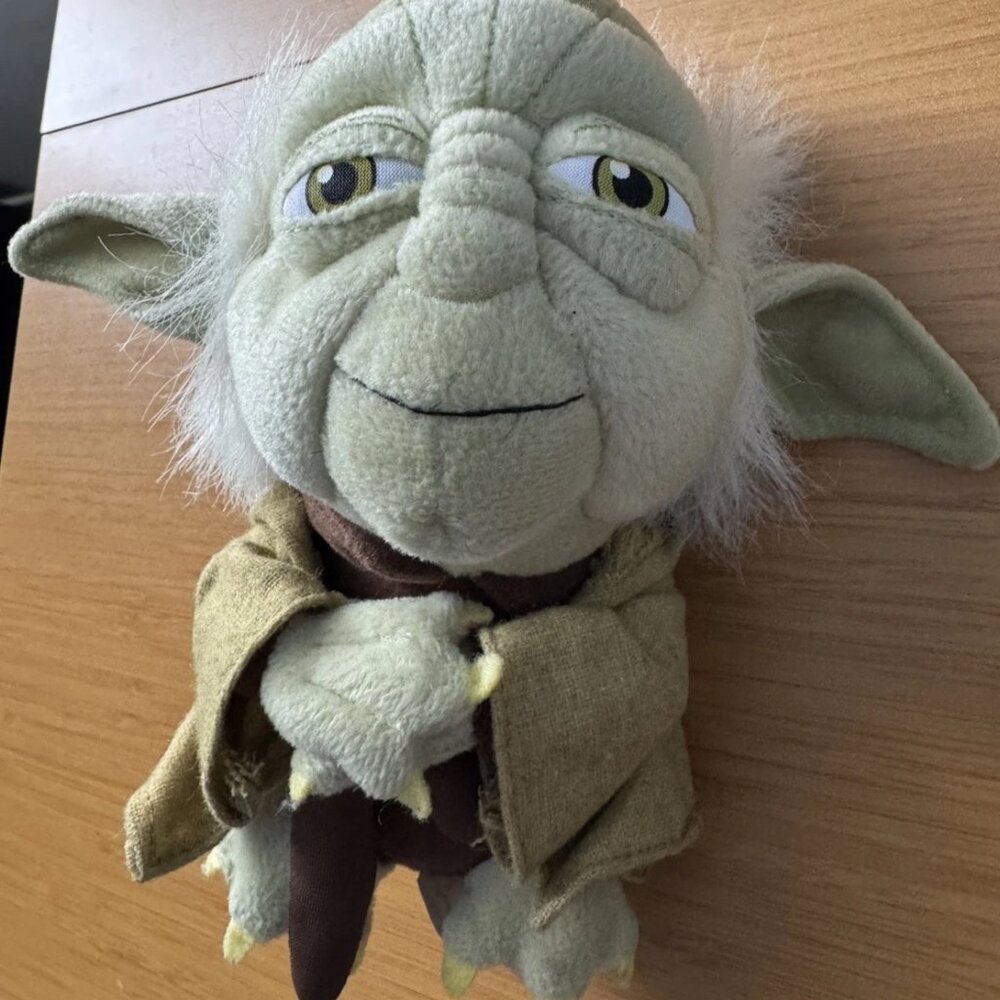 Star Wars Big Head Old Yoda 7 inch stuffed plush  RARE